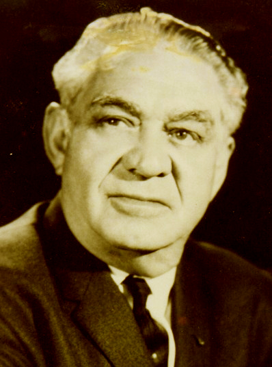 El vate Ricardo López Méndez.